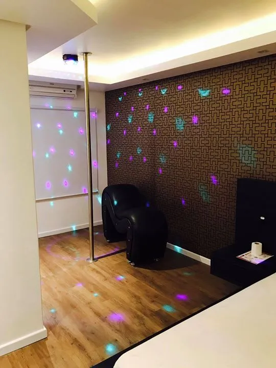 Suíte temática com iluminação LED